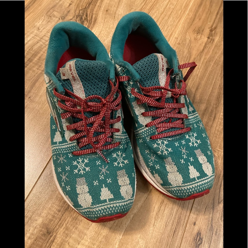 Brooks Christmas shoes